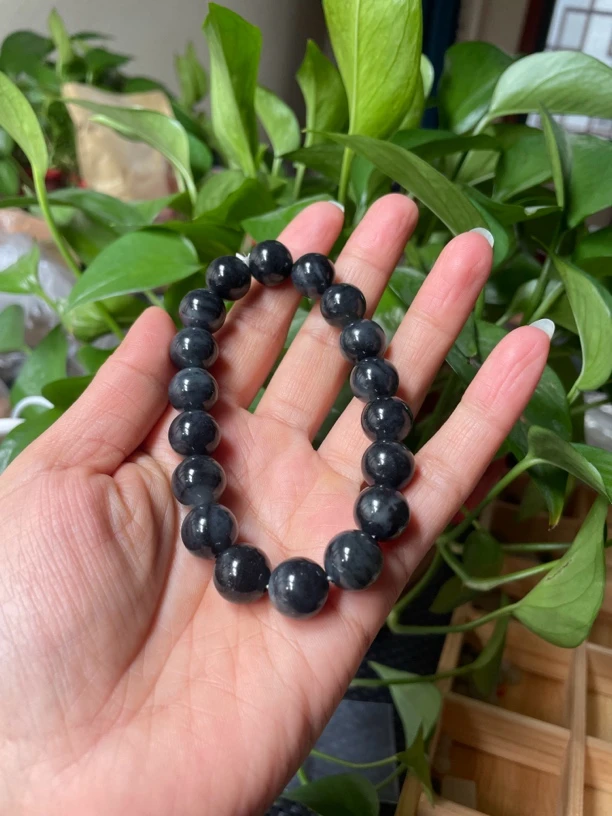 新疆和田玉卡12的青花手链