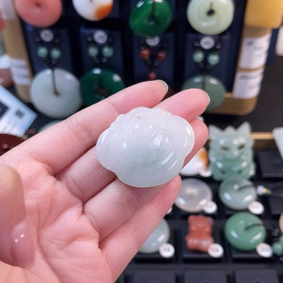 颈饰未镶嵌石英质玉汐*?