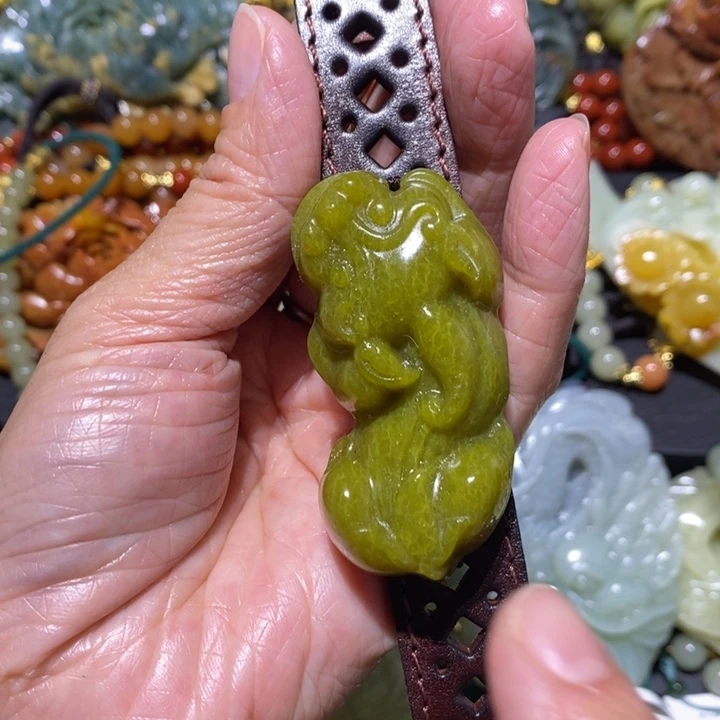 岫玉岫玉吊坠未镶嵌