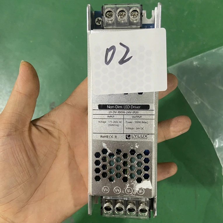 孤品02 DC24v 100W电源 发1个