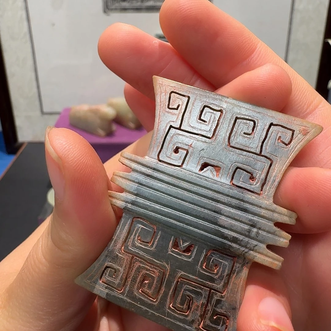 山***夫和田玉未镶嵌挂件