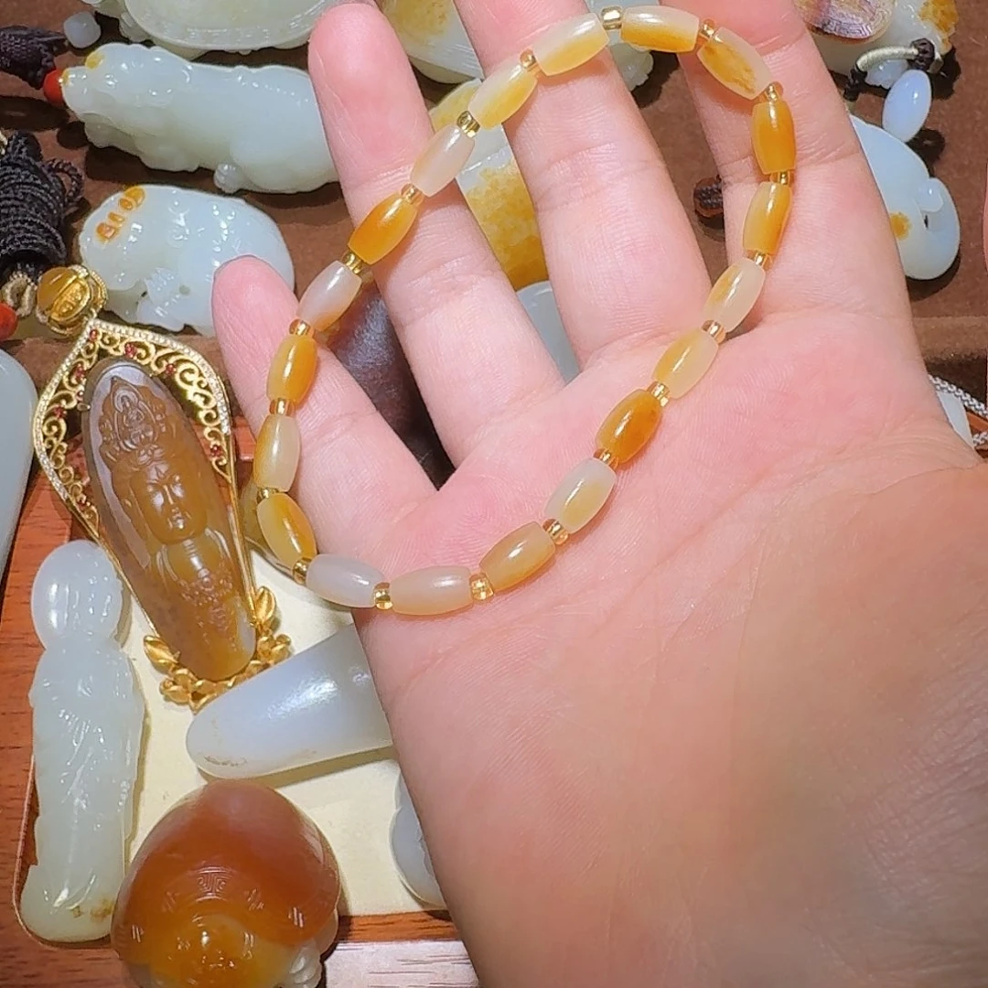 和田玉未镶嵌颈饰莲***院