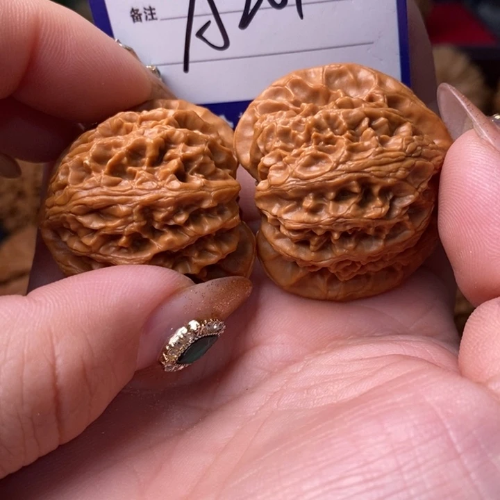 俗***6桃核把件大宫灯大