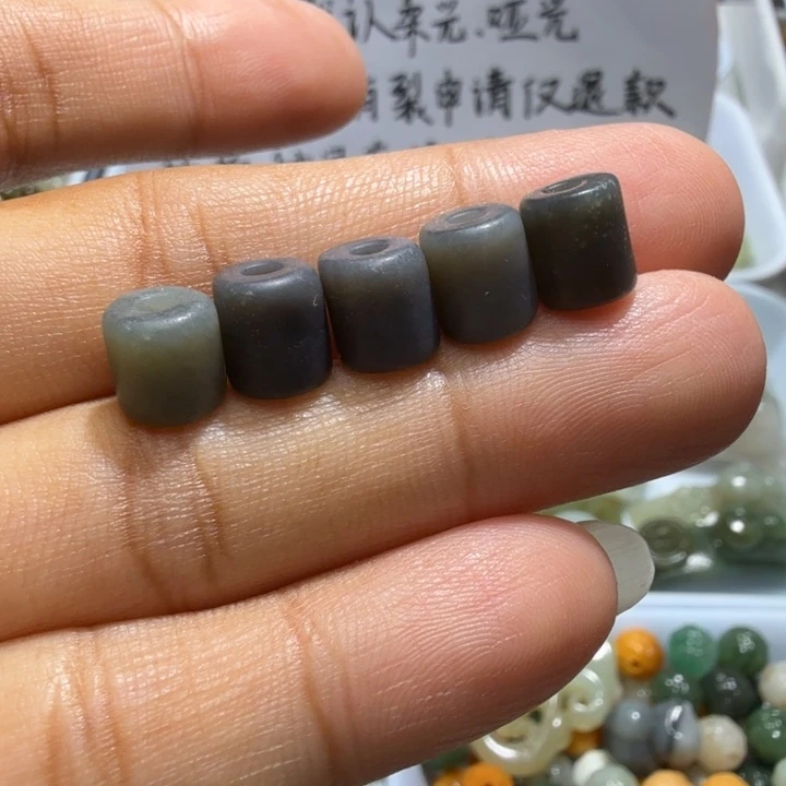未镶嵌和田玉珠宝半成品