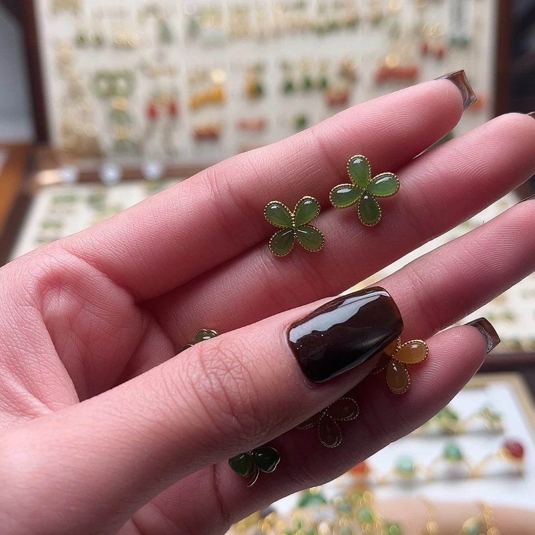 和田玉银S925镀金镶嵌耳饰