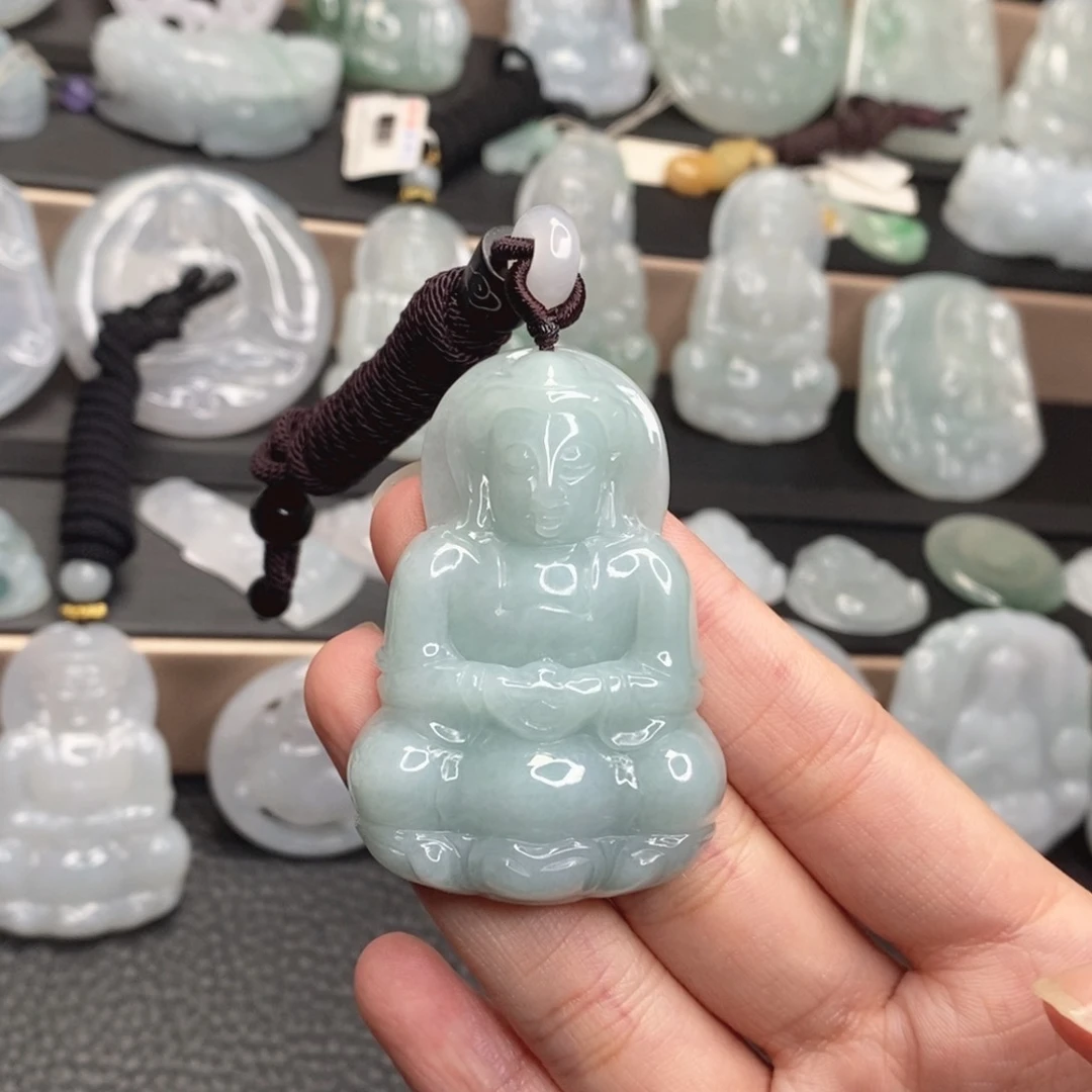 颈饰未镶嵌翡翠观音