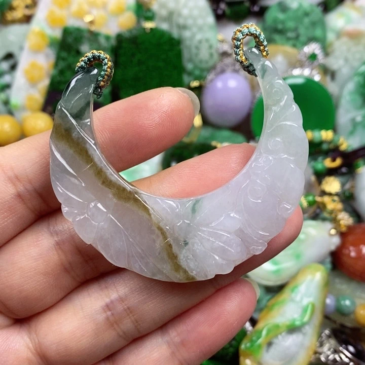 吊坠(赠链)未镶嵌翡翠