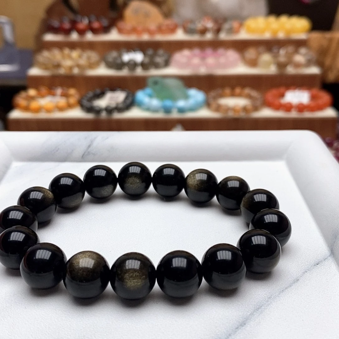 未镶嵌黑曜岩手链近***?