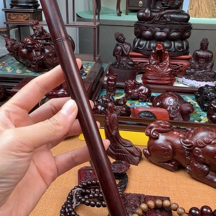 峰***…檀香紫檀（小叶紫檀）