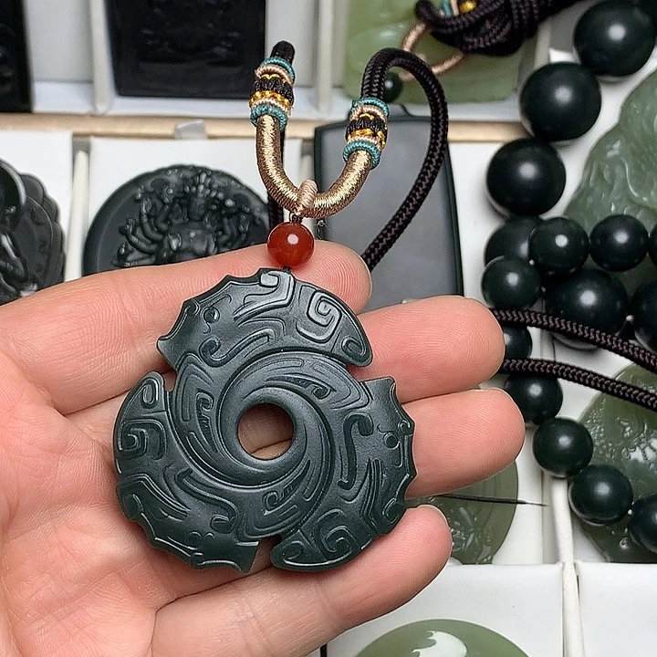 和田玉（青玉）未镶嵌颈饰