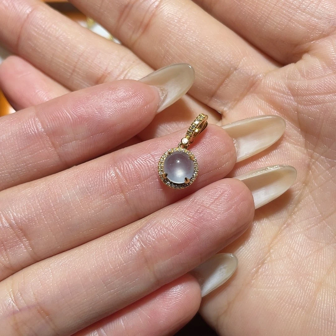 菠***i翡翠18K金镶嵌吊坠(不含链)