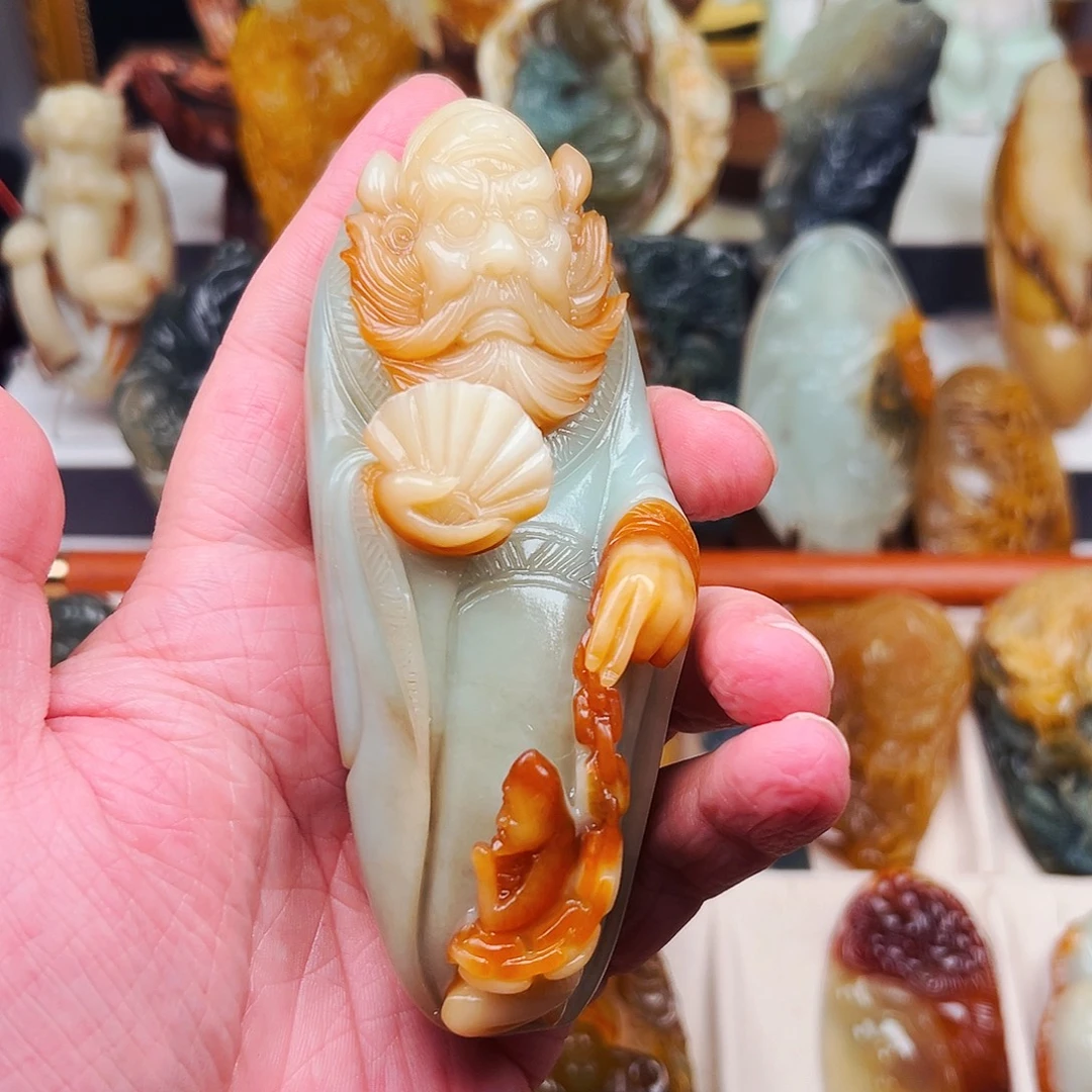 超***飞蛇纹石玉未镶嵌颈饰