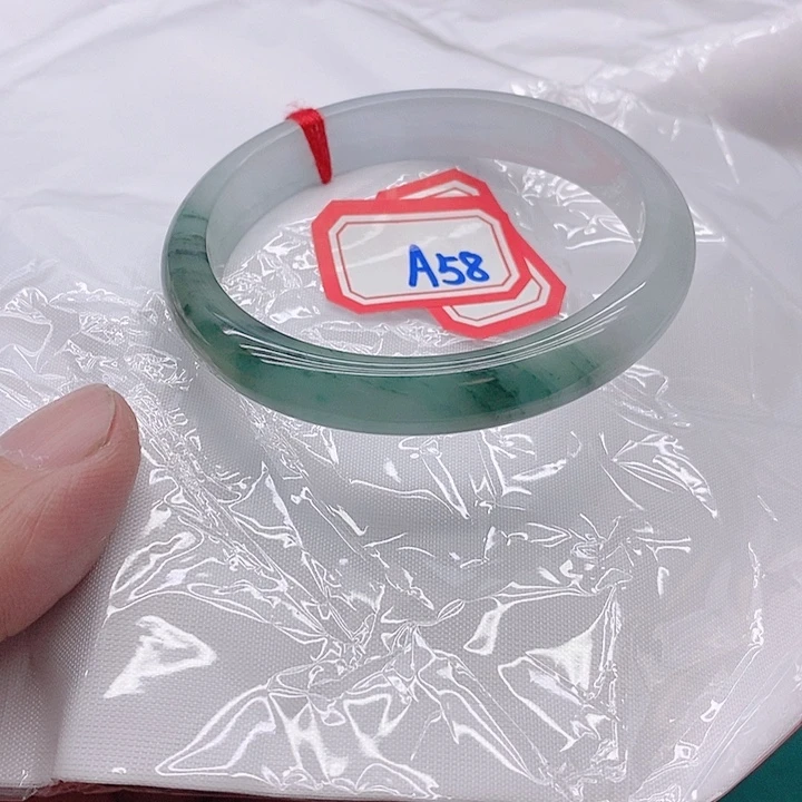 翡翠手镯未镶嵌罗*A588888888