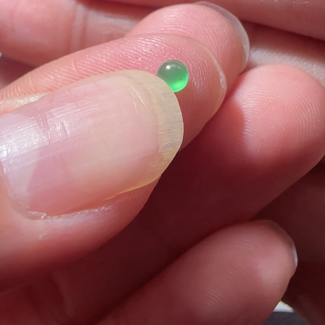 许***子定制翡翠未镶嵌天然翡翠蛋面