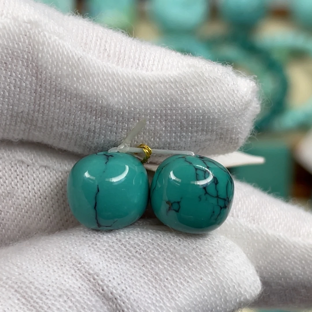 绿松石未镶嵌挂件