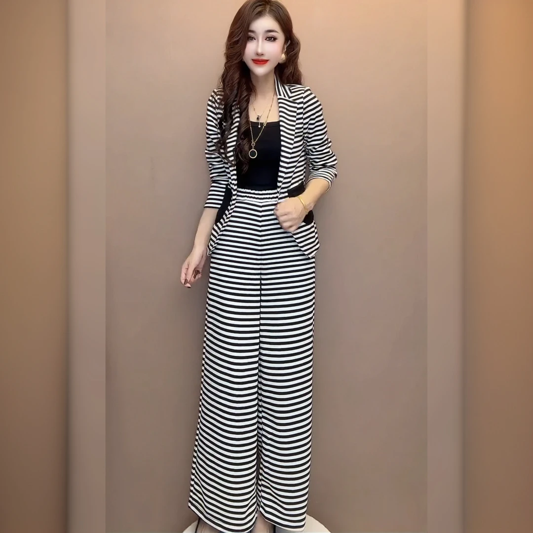早秋条纹西服直筒裤套装2025新款气质洋气时尚巨显瘦超减龄套装
