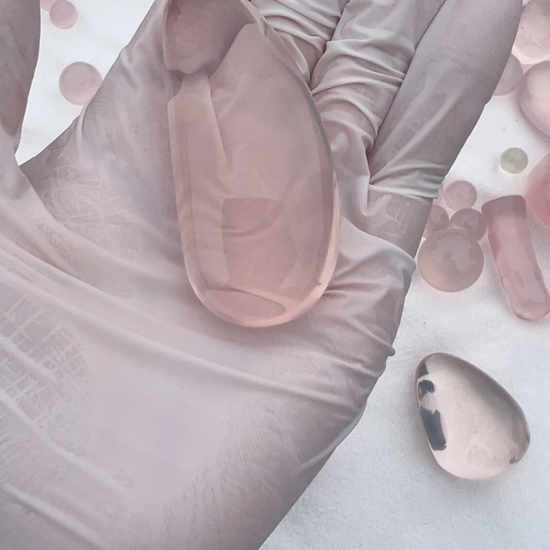 水晶粉晶手把件定制打孔不退换未镶嵌贝****）