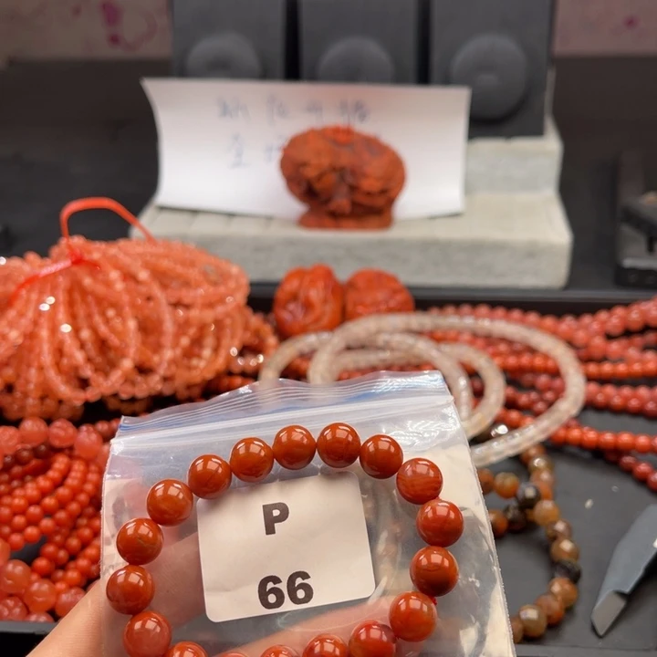 南红玛瑙未镶嵌多样性发货默认微瑕10mm