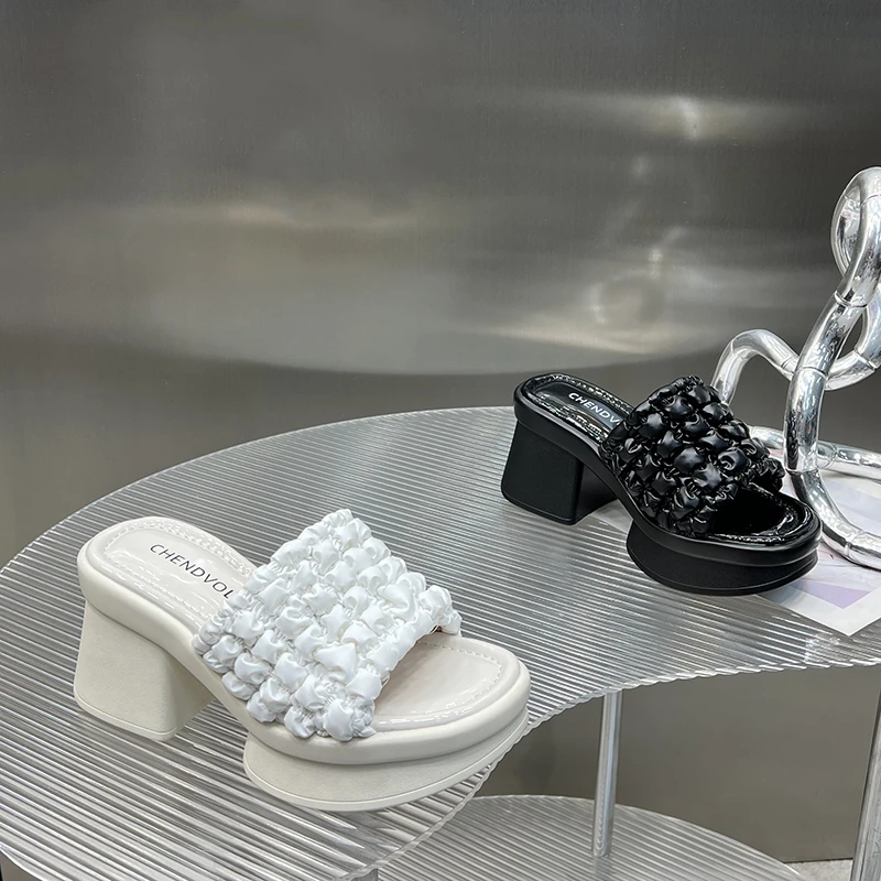 粗跟一字拖鞋女2025夏季新款显瘦露趾外穿时尚鱼嘴高跟凉拖G303-2