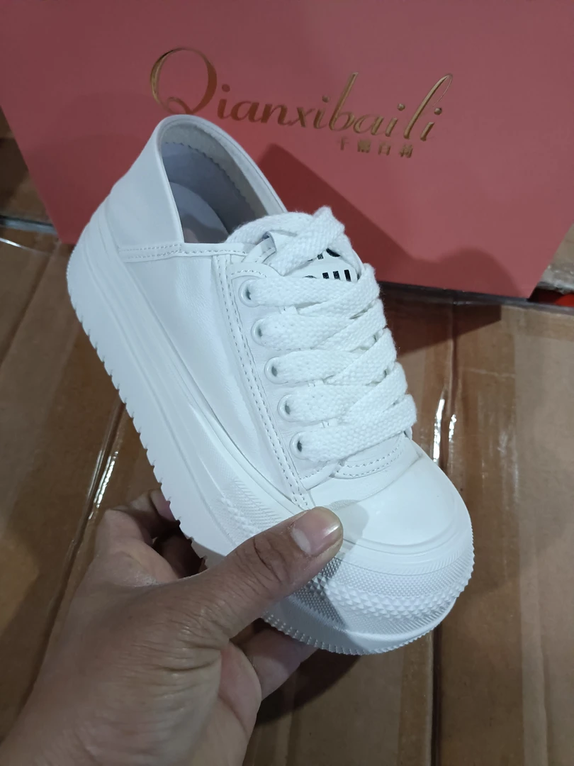 8241《白月光》新款真皮厚底超轻两穿小白鞋