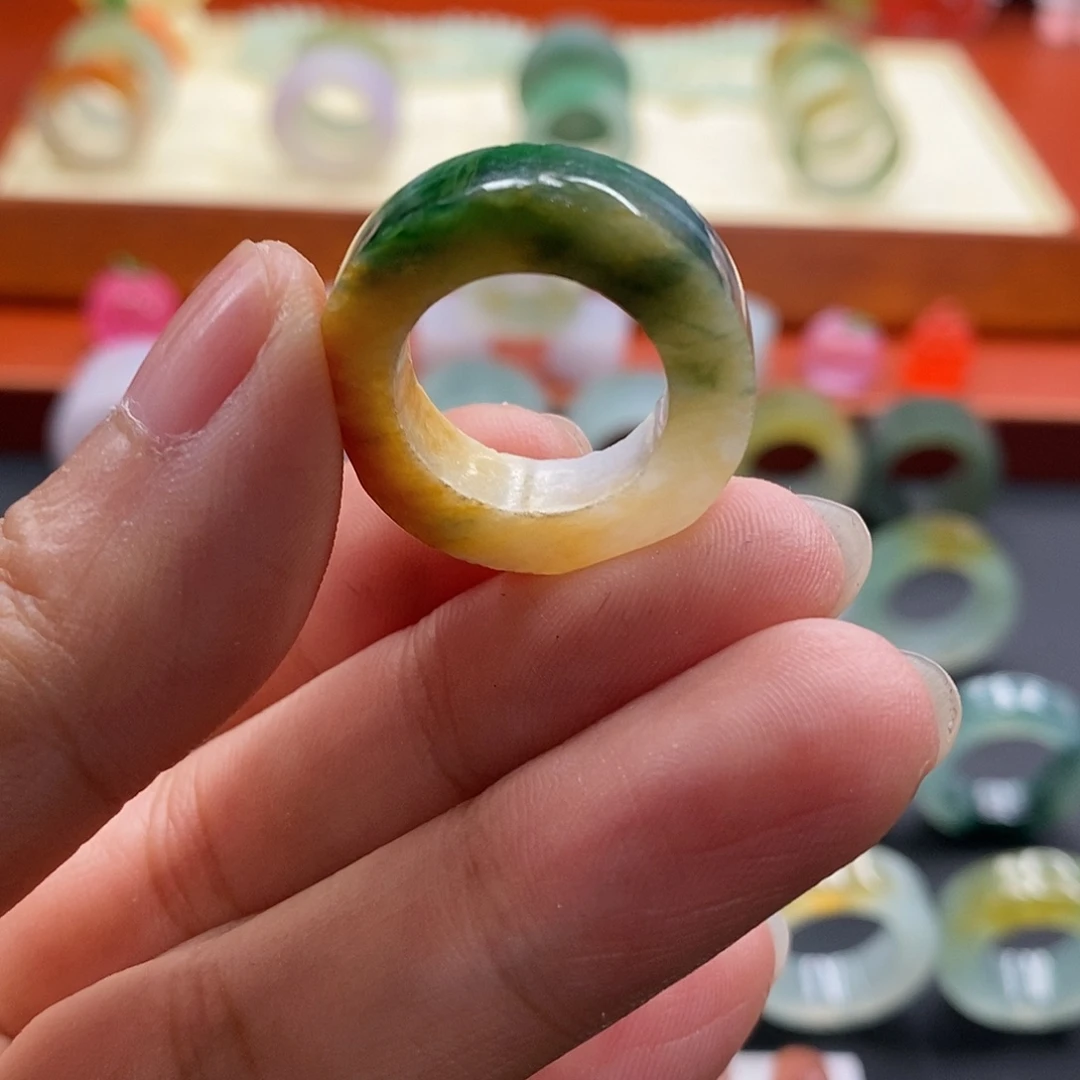 蒲***店定制翡翠未镶嵌翡翠