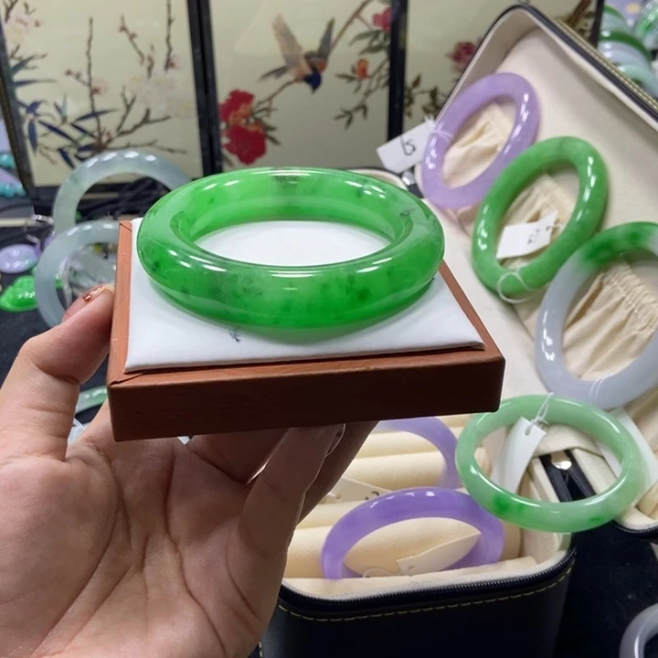 三***亿非金属58/58手镯圈口