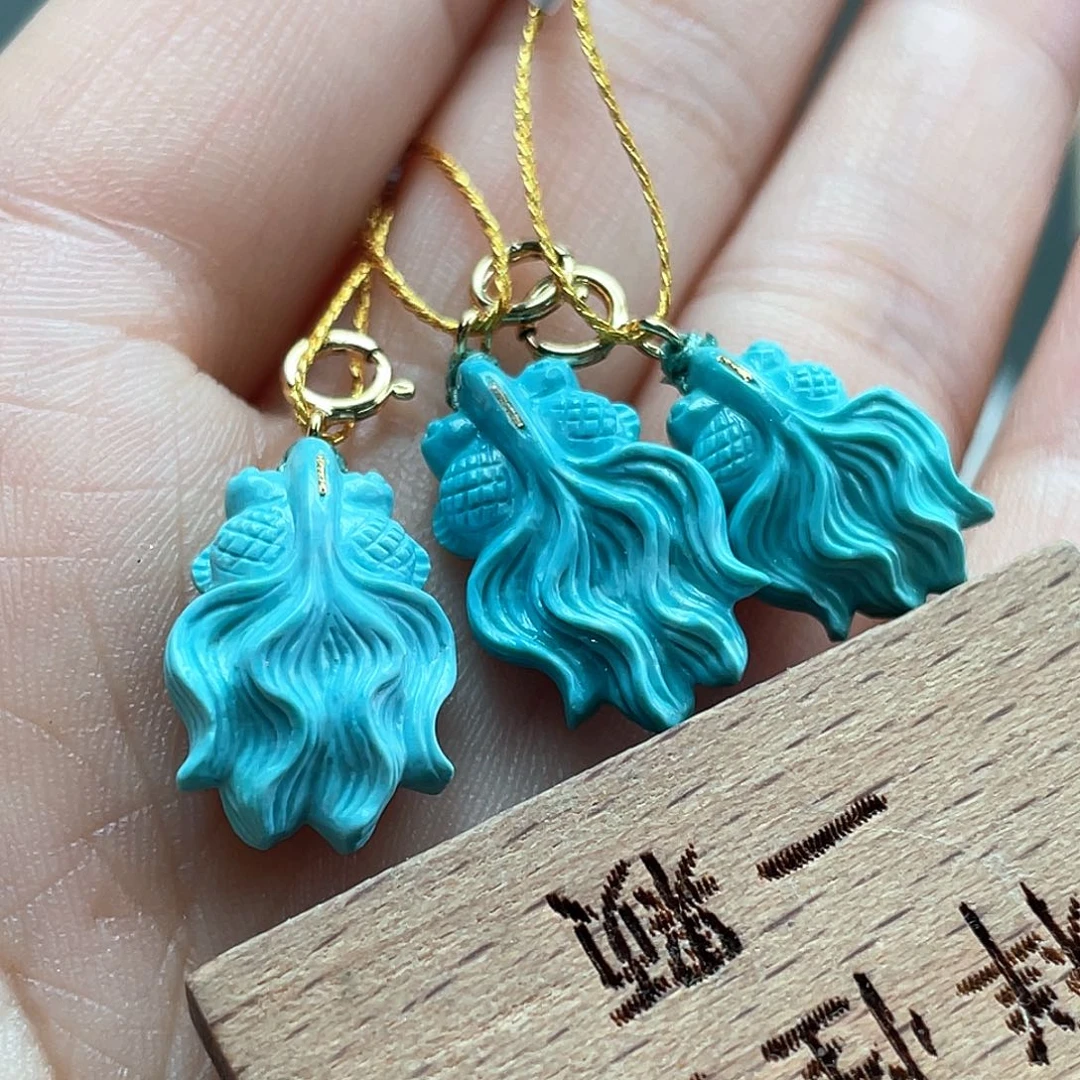 未镶嵌绿松石颈饰