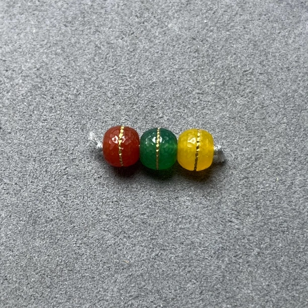 玛瑙一线天红绿灯