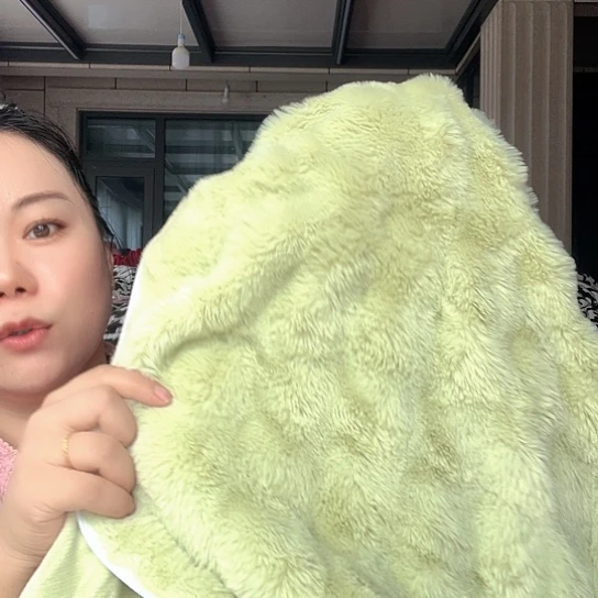 羊驼毛法兰绒果绿被套兔兔200×230