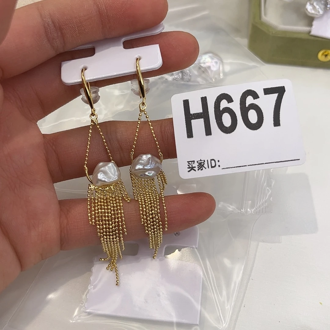 淡水珍珠合金耳饰