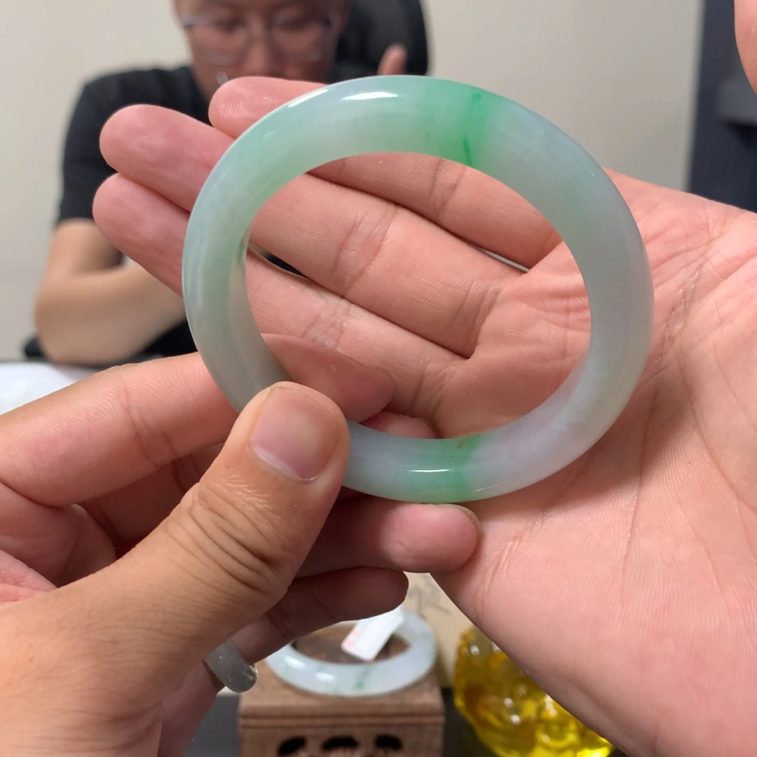 翡翠未镶嵌手镯95号55