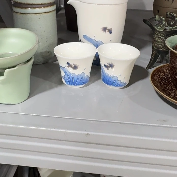 主人杯一个，瓷。。。