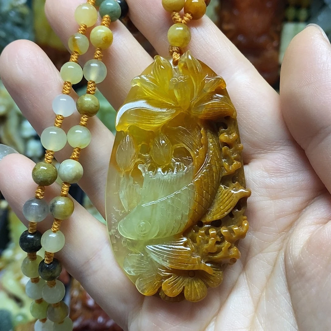 岫玉未镶嵌吊坠(赠链)