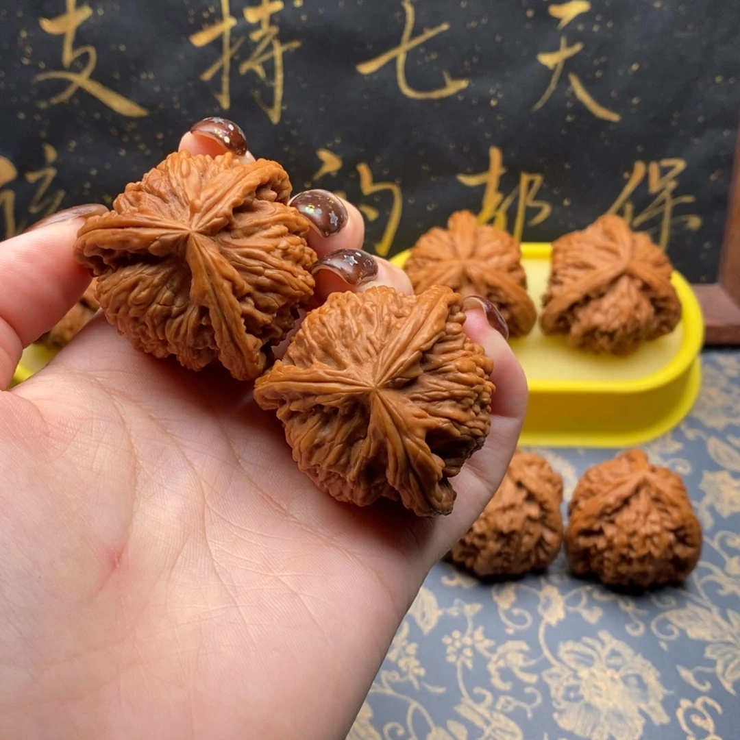 吊坠文玩核桃性**男白狮子