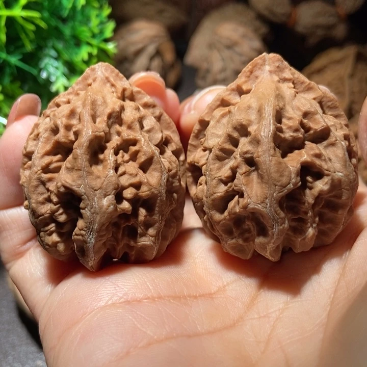 把件文玩核桃东北楸子小雪301