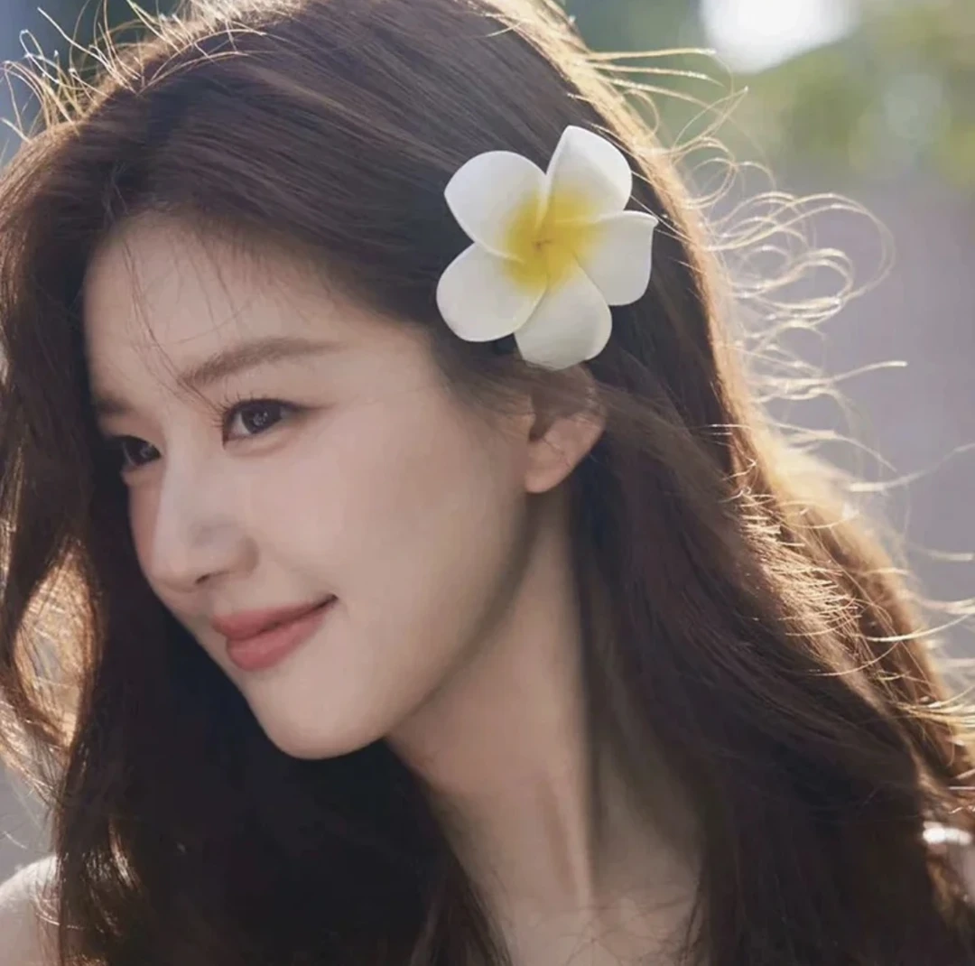 【鸡蛋花】海边度假风发夹森系甜美仿真花朵侧边夹可爱氛围感拍照