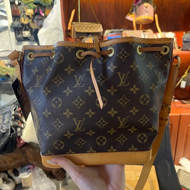 95新 LouisVuitton/路易威登 复燃精选/noe bb斜挎水桶包