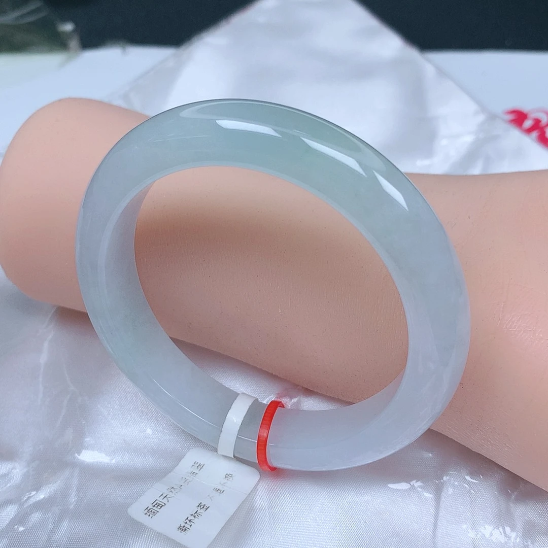 【闪购商品】翡翠手镯未镶嵌，53