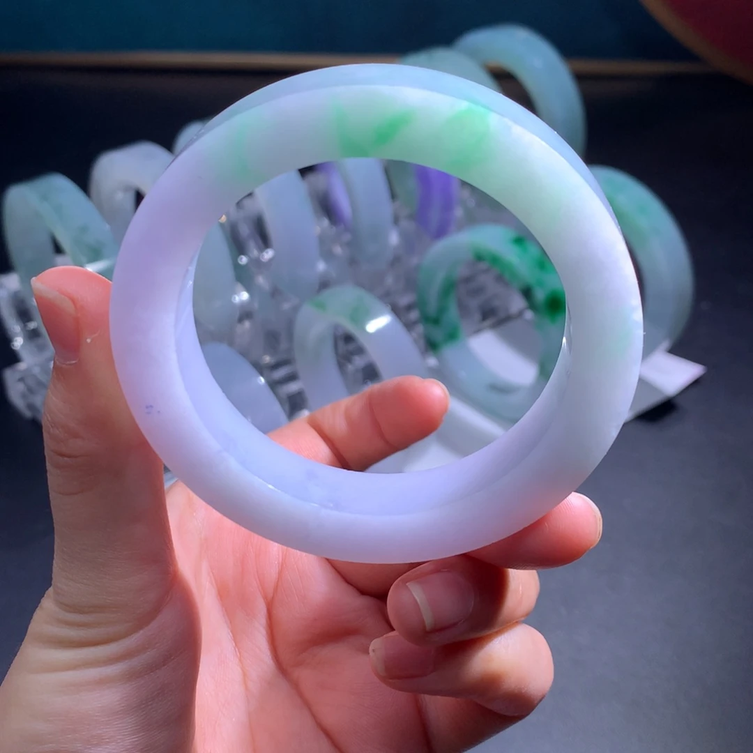 未镶嵌特价大漏春彩定制翡翠