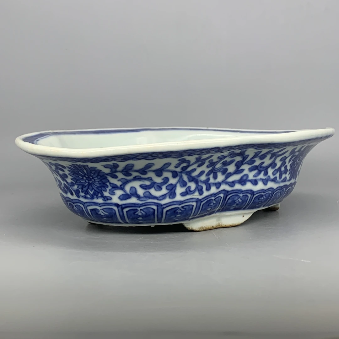 52512090*清道光青花缠枝莲纹海棠形花盆/瓷器五/MM