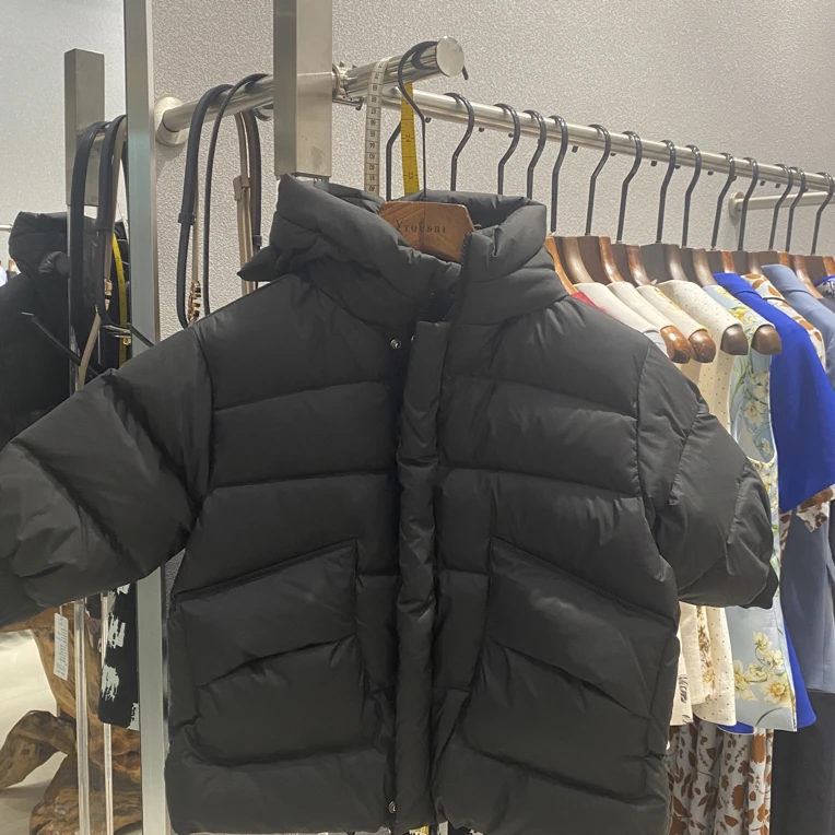 童装羽绒服外套防风帽