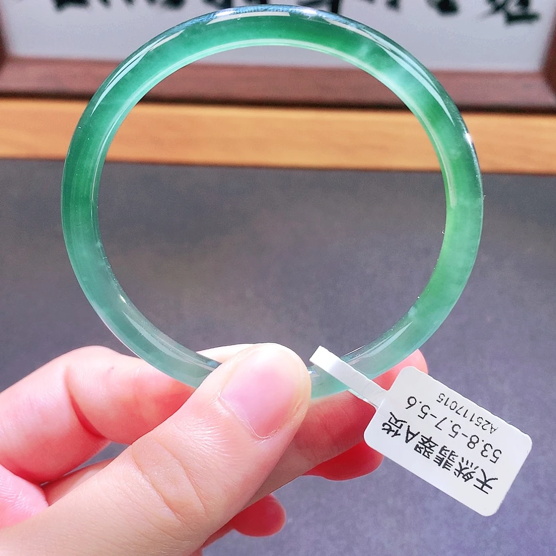 翡翠未镶嵌手镯天然翡翠