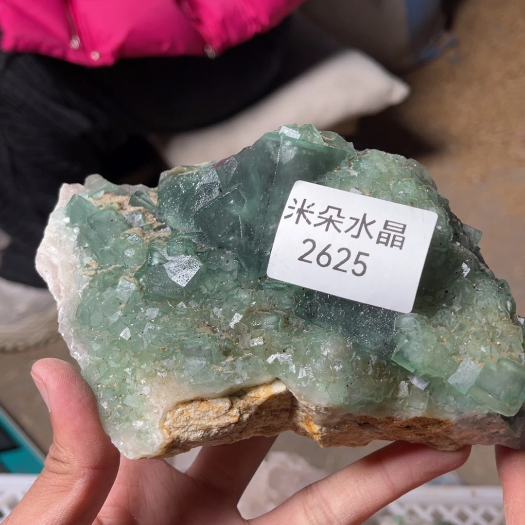 云***未镶嵌水晶珠宝半成品