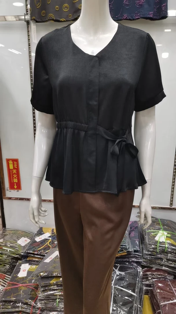 时尚气质遮肉显瘦妈妈装2025夏季新款时尚大气气质宽松妈妈装