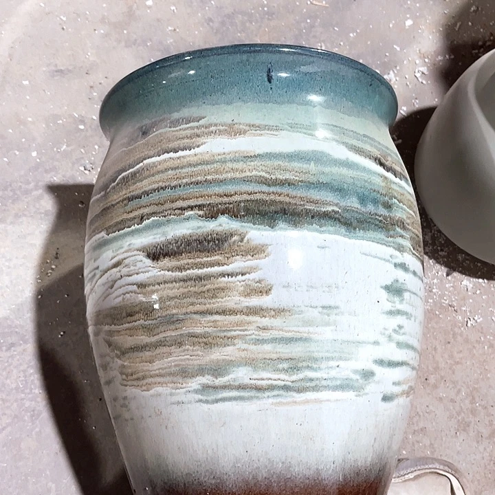紫砂花盆口径24高度31一只小瑕疵