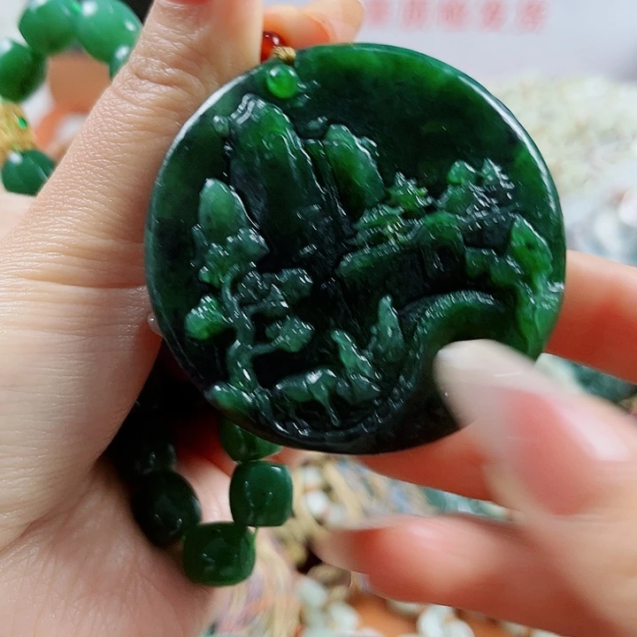 和田玉未镶嵌颈饰
