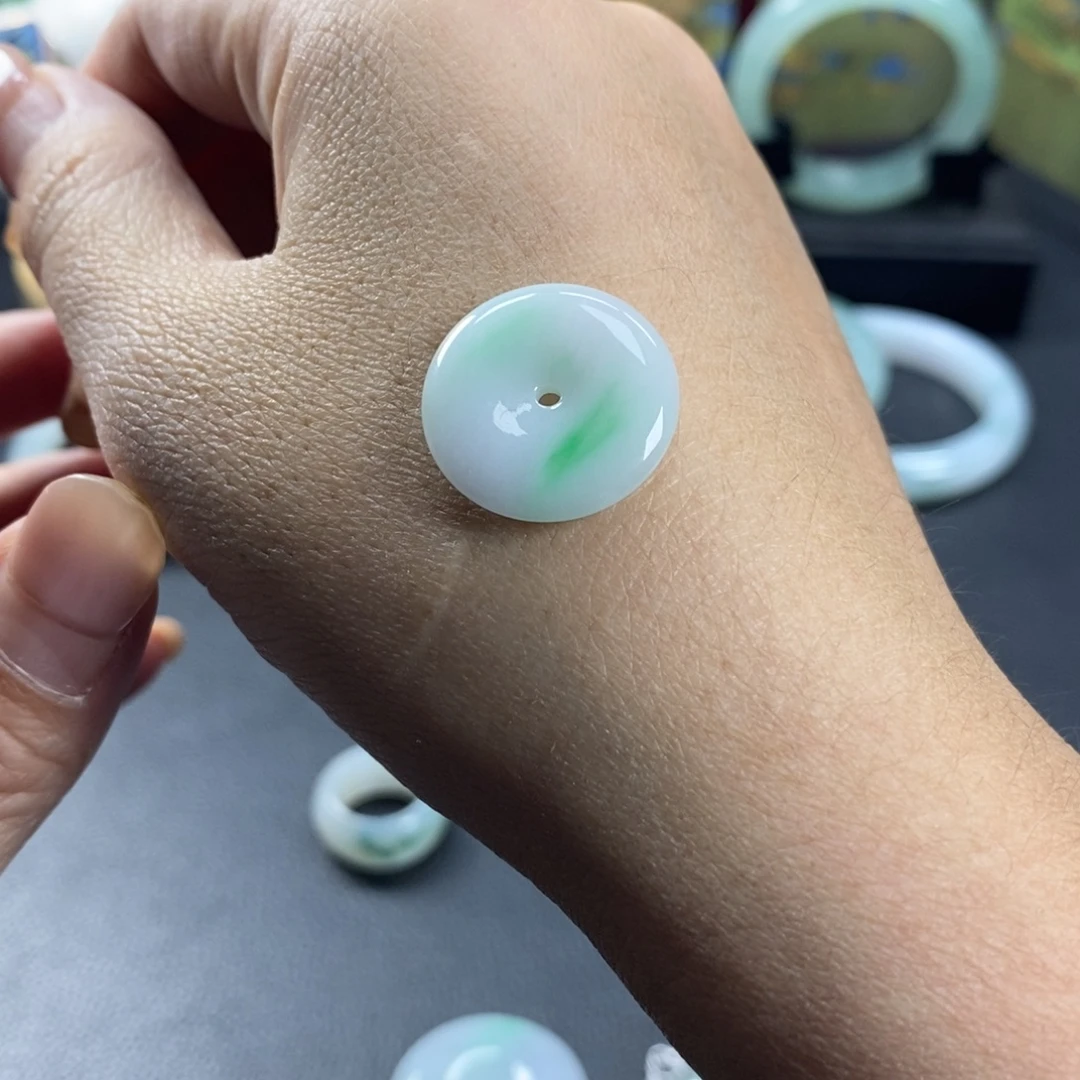 翡翠未镶嵌颈饰天然翡翠福利