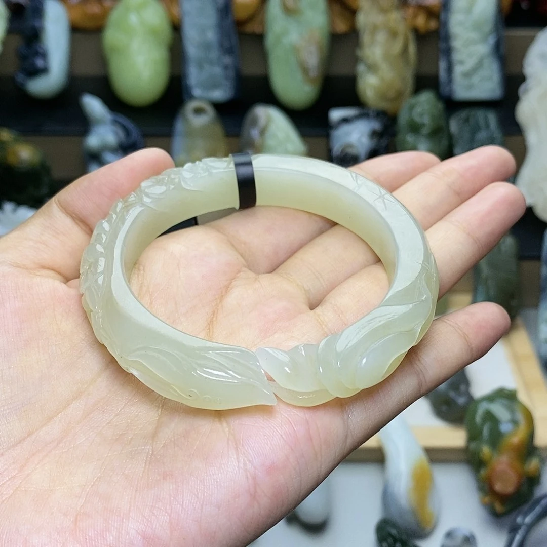 【闪购商品】颈饰未镶嵌和田玉