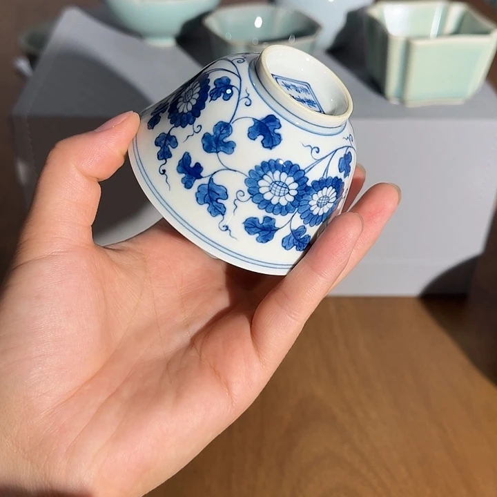 L***。手绘青花铃铛杯纯手绘