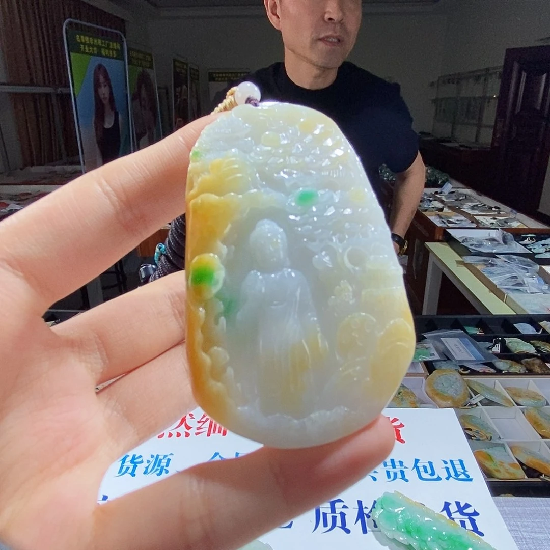 翡翠未镶嵌颈饰翡翠
